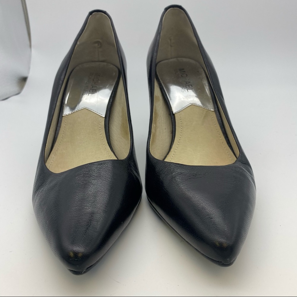 Michael Kors Pointed Toe Leather Pumps 8 - Picture 9 of 11